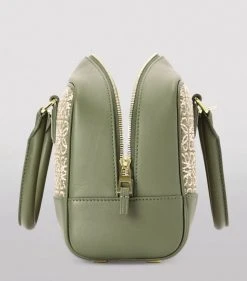 LOEWE Anagram Amazona 23 Cross-Body Bag GREEN/AVOCADO GREEN Top Handle Bags -LOEWE Sales loewe anagram amazona 23 cross body bag 17581274 36920156 1000