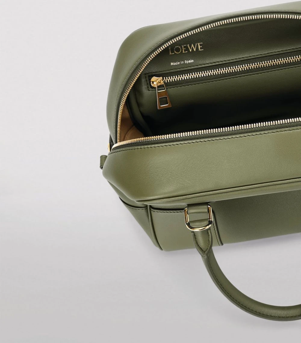 LOEWE Leather Amazona 19 Top-Handle Bag AVOCADO GREEN Top Handle Bags 8 LOEWE Leather Amazona 19 Top-Handle Bag AVOCADO GREEN Top Handle Bags - Image 6