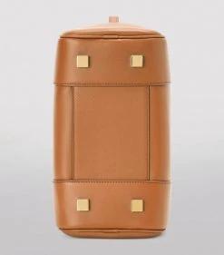 LOEWE Leather Amazona 19 Top-Handle Bag WARM DESERT Top Handle Bags 13 LOEWE Leather Amazona 19 Top-Handle Bag WARM DESERT Top Handle Bags -LOEWE Sales loewe leather amazona 19 top handle bag 17338659 35658727 1000