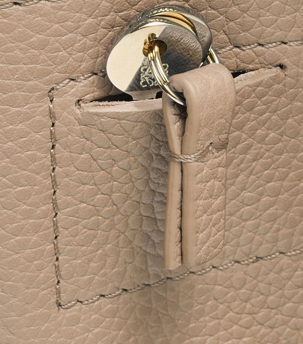 LOEWE Leather Amazona 23 Top-Handle Bag SAND Top Handle Bags 9 LOEWE Leather Amazona 23 Top-Handle Bag SAND Top Handle Bags - Image 7