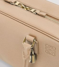 LOEWE Leather Amazona 23 Top-Handle Bag SAND Top Handle Bags 17 LOEWE Leather Amazona 23 Top-Handle Bag SAND Top Handle Bags -LOEWE Sales loewe leather amazona 23 top handle bag 17582201 36873669 1000