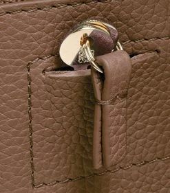 LOEWE Leather Amazona 23 Top-Handle Bag CACAO Top Handle Bags -LOEWE Sales loewe leather amazona 23 top handle bag 17583071 36920176 1000