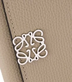 LOEWE Leather Anagram Vertical Wallet SAND Wallets -LOEWE Sales loewe leather anagram vertical wallet 16905331 33534404 1000