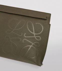 LOEWE Leather Embossed Anagram T Pouch DARK KHAKI GREEN Pouches 9 LOEWE Leather Embossed Anagram T Pouch DARK KHAKI GREEN Pouches -LOEWE Sales loewe leather embossed anagram t pouch 17455002 36071662 1000