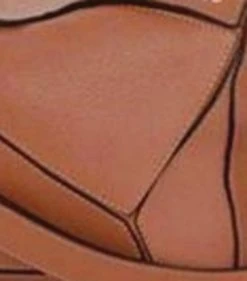 LOEWE Leather Puzzle Bag 2530 Shoulder Bags 21 LOEWE Leather Puzzle Bag 2530 Shoulder Bags -LOEWE Sales loewe leather puzzle bag 14860678 33429700 1000