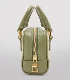 LOEWE Nano Anagram Amazona Cross-Body Bag GREEN/AVOCADO GREEN Crossbody Bags 11 LOEWE Nano Anagram Amazona Cross-Body Bag GREEN/AVOCADO GREEN Crossbody Bags -LOEWE Sales loewe nano anagram amazona cross body bag 17582206 36785381 1000