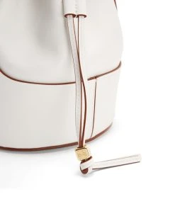 LOEWE Small Leather Balloon Bag SOFT WHITE Shoulder Bags 13 LOEWE Small Leather Balloon Bag SOFT WHITE Shoulder Bags -LOEWE Sales loewe small leather balloon bag 15125419 26040981 1000