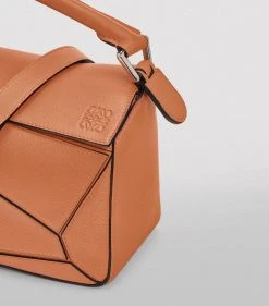 LOEWE Small Leather Puzzle Bag 2530 Shoulder Bags 25 LOEWE Small Leather Puzzle Bag 2530 Shoulder Bags -LOEWE Sales loewe small leather puzzle bag 14857734 36186585 1000