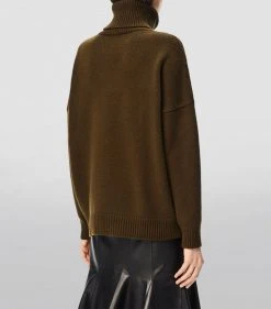 LOEWE TURTLENECK CASHMERE SWEATER KHAKI GREEN Sweaters 10 LOEWE TURTLENECK CASHMERE SWEATER KHAKI GREEN Sweaters -LOEWE Sales loewe turtleneck cashmere sweater 15801185 29335302 1000