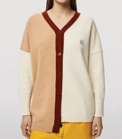 LOEWE Wool Anagram Asymmetric Cardigan ecru/camel Cardigans 11 LOEWE Wool Anagram Asymmetric Cardigan ecru/camel Cardigans -LOEWE Sales loewe wool anagram asymmetric cardigan 16931419 33636925 1000
