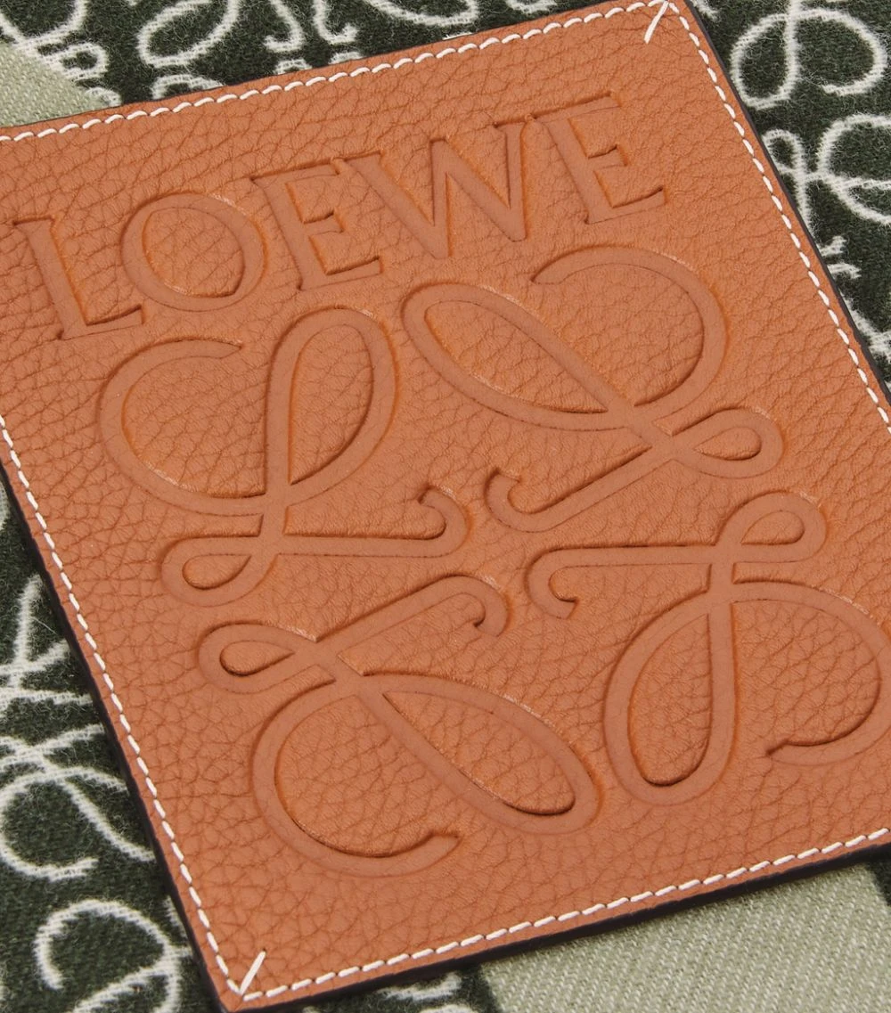 LOEWE Wool Anagram Blanket KHAKI GREEN Throws 5 LOEWE Wool Anagram Blanket KHAKI GREEN Throws - Image 4