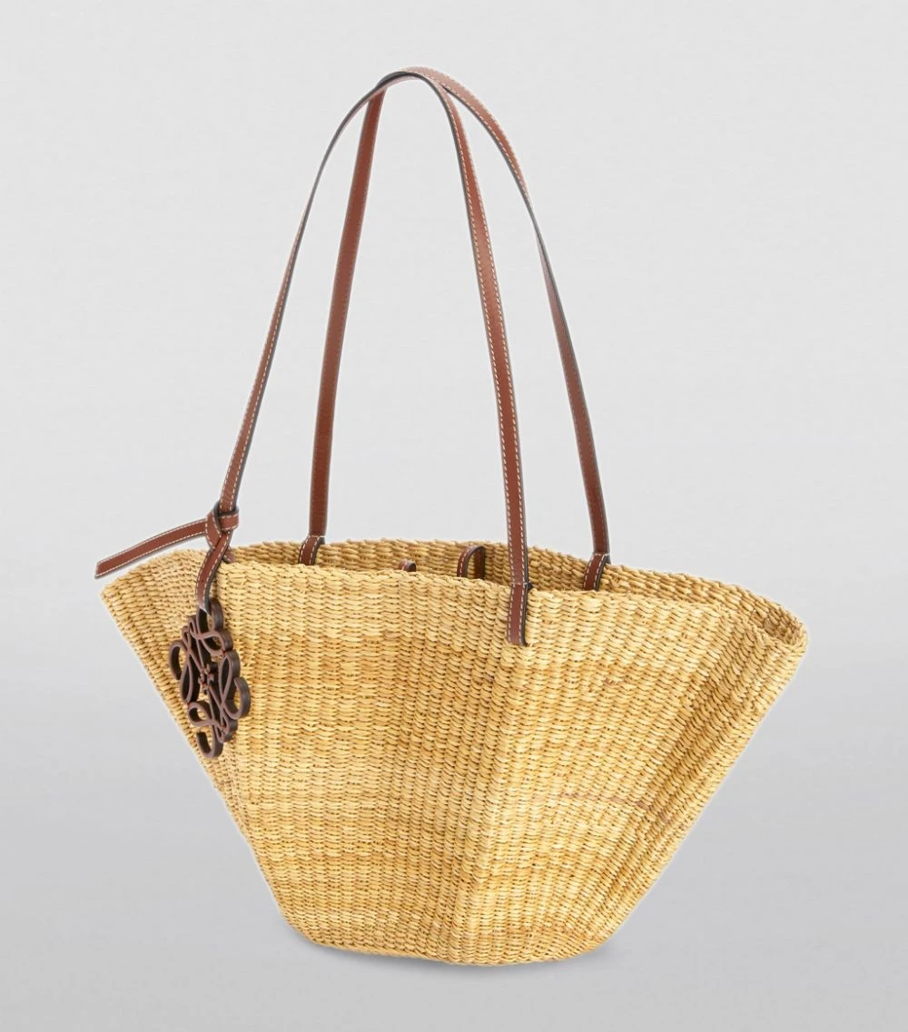 LOEWE x Paula’s Ibiza Small Shell Basket Bag NATURAL/PECAN Bucket Bags 4 LOEWE x Paula’s Ibiza Small Shell Basket Bag NATURAL/PECAN Bucket Bags - Image 2