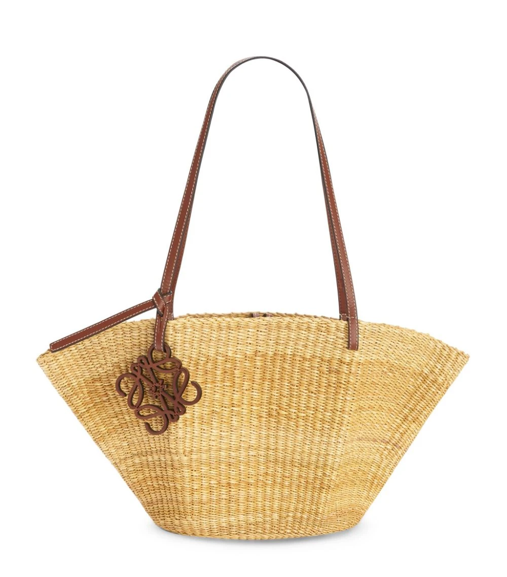 LOEWE x Paula’s Ibiza Small Shell Basket Bag NATURAL/PECAN Bucket Bags 3 LOEWE x Paula’s Ibiza Small Shell Basket Bag NATURAL/PECAN Bucket Bags